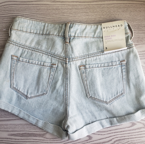 NWT Bullhead jean shorts - Picture 3 of 4